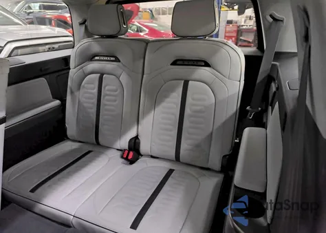 2024 Rivian R1S Adventure из США, поврежденный, VIN 7PDSGCBA8RN037656